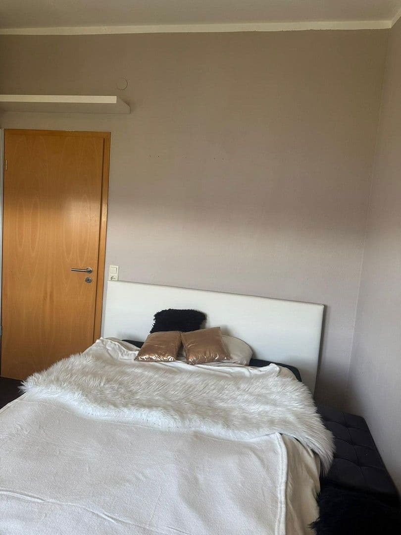 Prenájom bytu 3-izbový 80 m², Kansasstrase, Kornwestheim, Bádensko-Wurttembersko Prenájom bytu 3-izbový 80 m², Kansasstrase, Kornwestheim, Bádensko-Wurttembersko