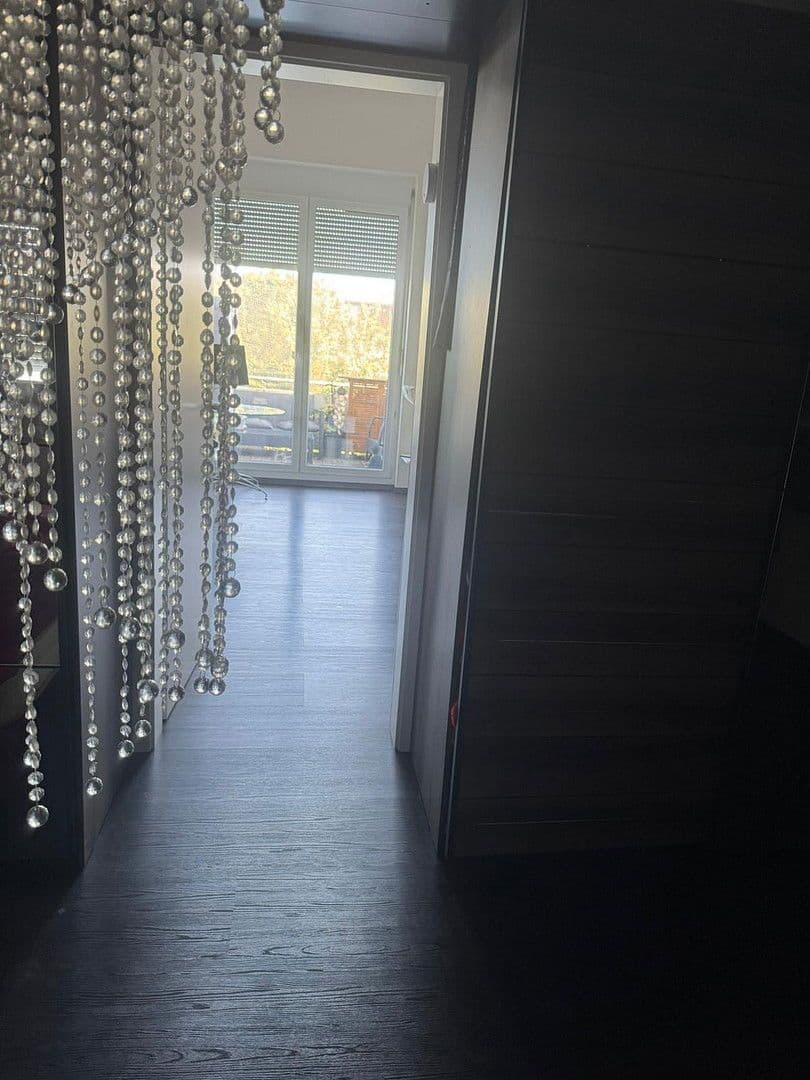 Prenájom bytu 3-izbový 80 m², Kansasstrase, Kornwestheim, Bádensko-Wurttembersko Prenájom bytu 3-izbový 80 m², Kansasstrase, Kornwestheim, Bádensko-Wurttembersko