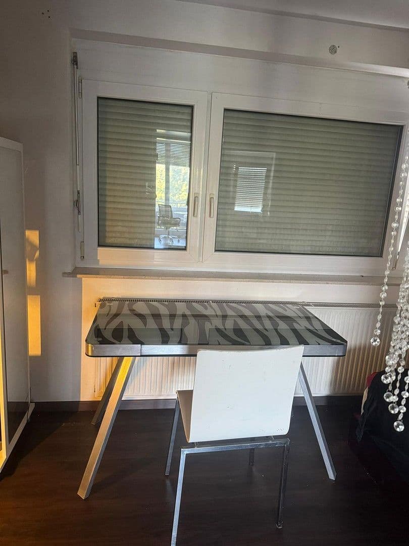 Prenájom bytu 3-izbový 80 m², Kansasstrase, Kornwestheim, Bádensko-Wurttembersko Prenájom bytu 3-izbový 80 m², Kansasstrase, Kornwestheim, Bádensko-Wurttembersko