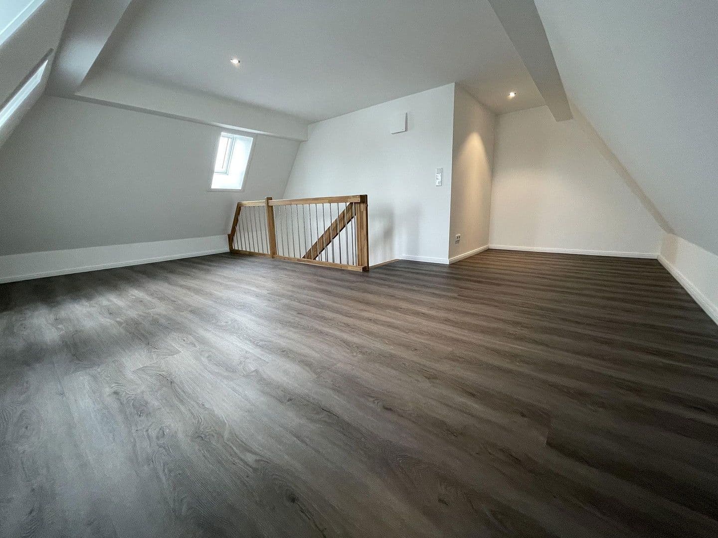 Prenájom bytu 3-izbový 82 m², Uphuser Heerstr. 92, Achim, Dolné Sasko Prenájom bytu 3-izbový 82 m², Uphuser Heerstr. 92, Achim, Dolné Sasko