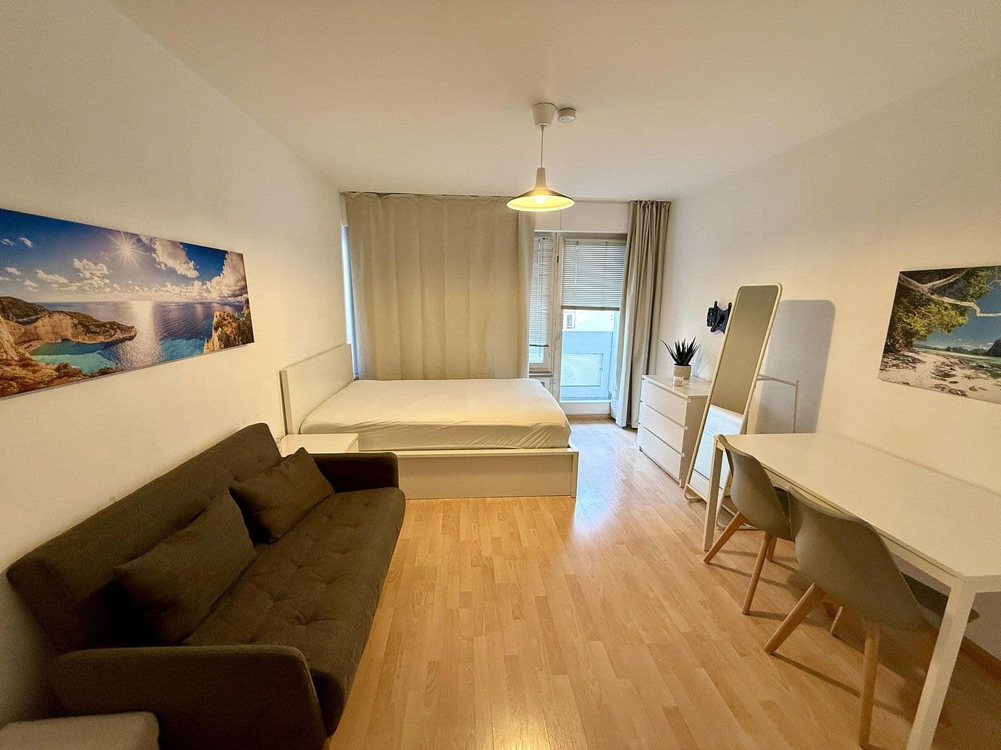 Prenájom bytu 1-izbový 28 m², München, Bavorsko Prenájom bytu 1-izbový 28 m², München, Bavorsko