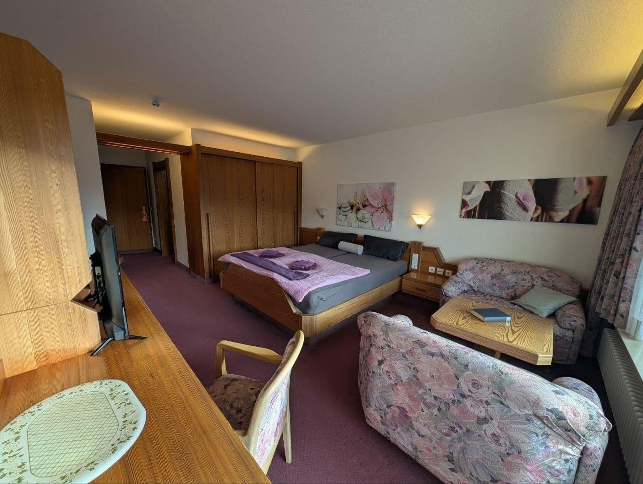 Prenájom bytu 1-izbový 37 m², Hölderlinstraße 1, Bad Liebenzell, Bádensko-Wurttembersko Prenájom bytu 1-izbový 37 m², Hölderlinstraße 1, Bad Liebenzell, Bádensko-Wurttembersko