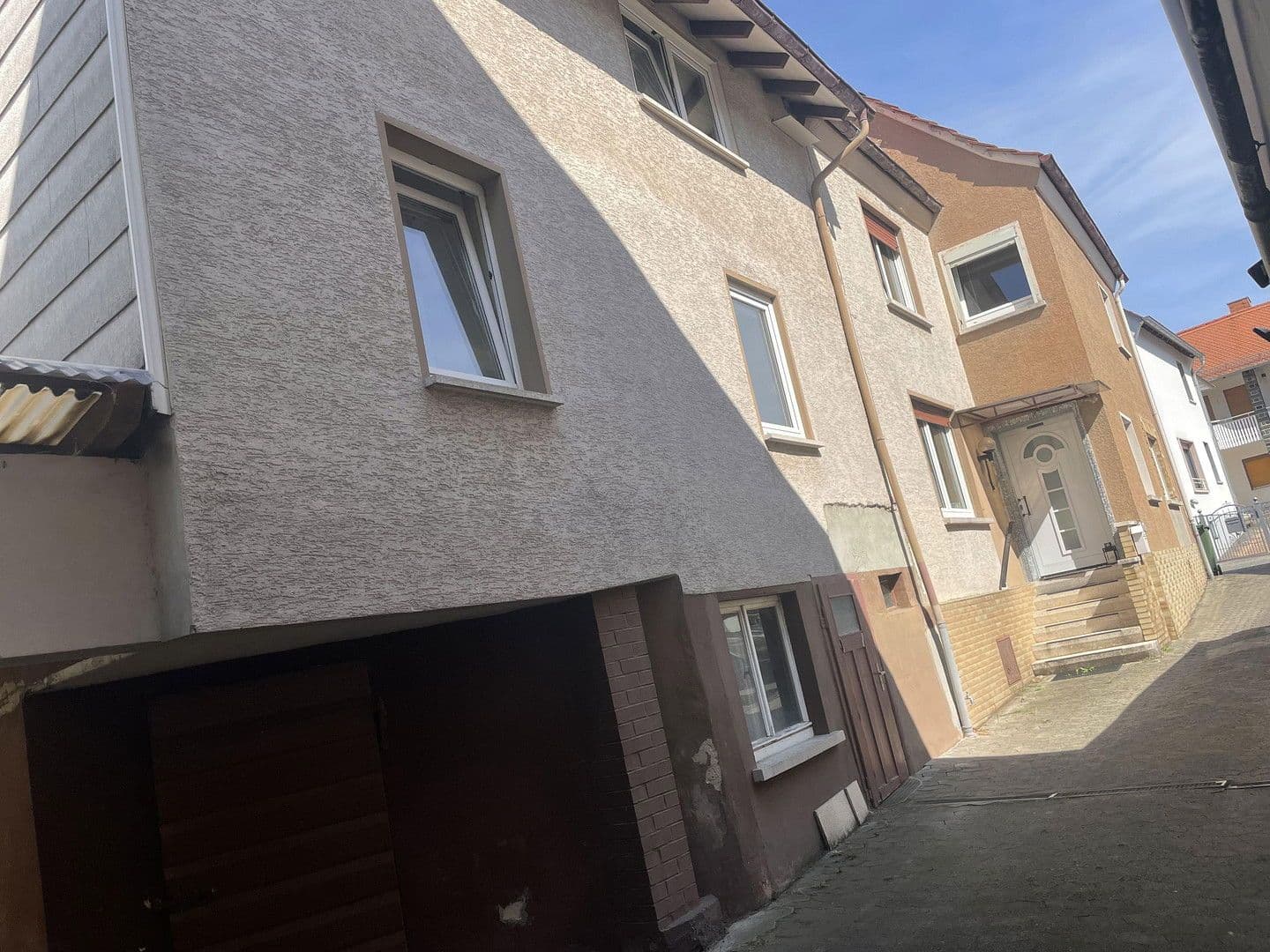 Predaj domu 280 m², pozemek 390 m², Großen-Busecker Str. 17, Buseck, Hesensko Predaj domu 280 m², pozemek 390 m², Großen-Busecker Str. 17, Buseck, Hesensko