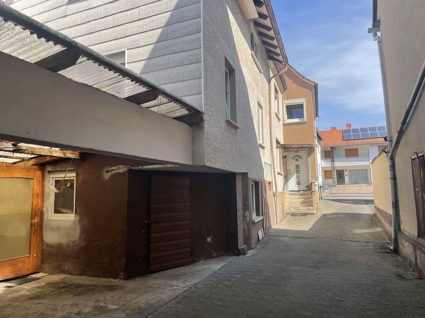 Predaj domu 280 m², pozemek 390 m², Großen-Busecker Str. 17, Buseck, Hesensko Predaj domu 280 m², pozemek 390 m², Großen-Busecker Str. 17, Buseck, Hesensko