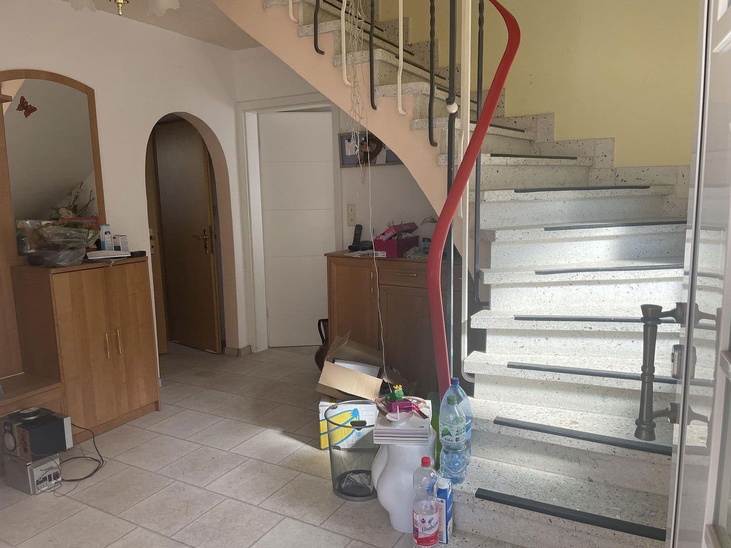 Predaj domu 280 m², pozemek 390 m², Großen-Busecker Str. 17, Buseck, Hesensko Predaj domu 280 m², pozemek 390 m², Großen-Busecker Str. 17, Buseck, Hesensko