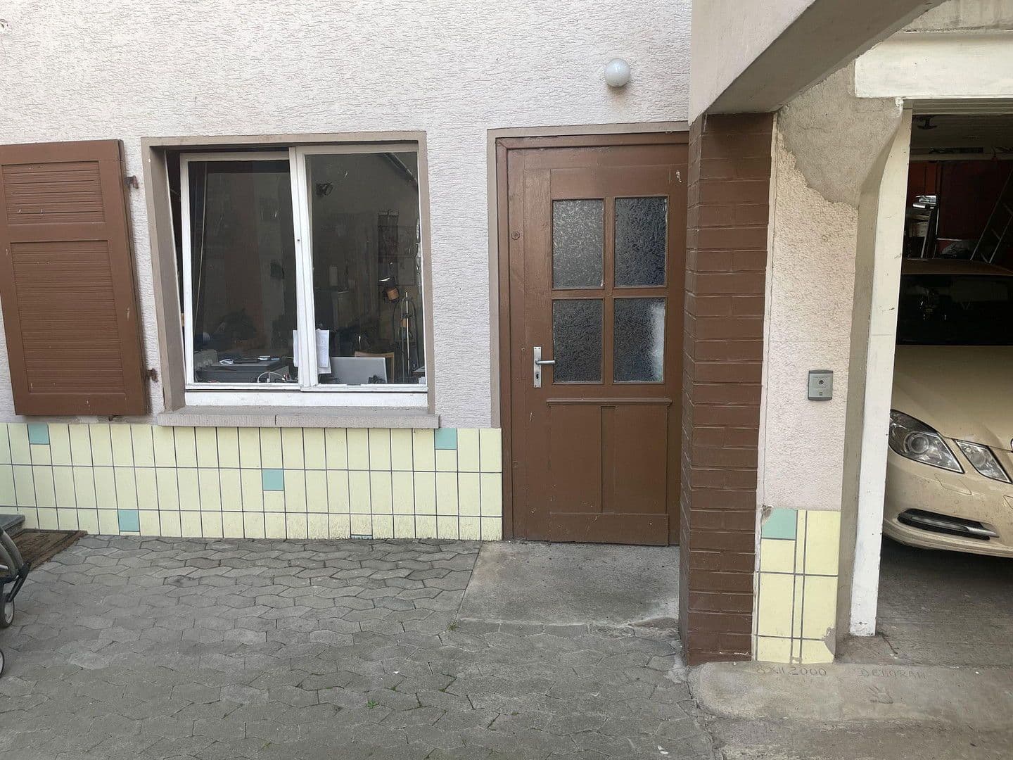 Predaj domu 280 m², pozemek 390 m², Großen-Busecker Str. 17, Buseck, Hesensko Predaj domu 280 m², pozemek 390 m², Großen-Busecker Str. 17, Buseck, Hesensko