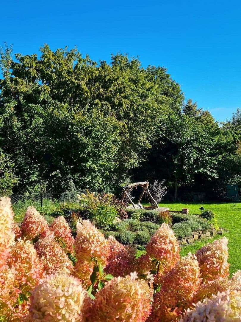 Predaj domu 273 m², pozemek 655 m², Einbeck, Dolné Sasko Predaj domu 273 m², pozemek 655 m², Einbeck, Dolné Sasko