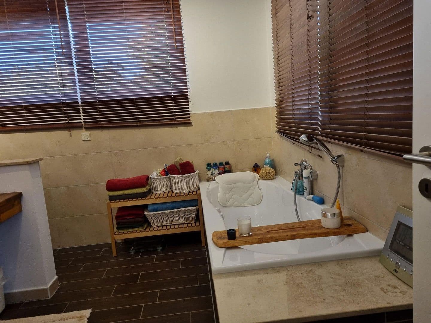 Predaj domu 273 m², pozemek 655 m², Einbeck, Dolné Sasko Predaj domu 273 m², pozemek 655 m², Einbeck, Dolné Sasko