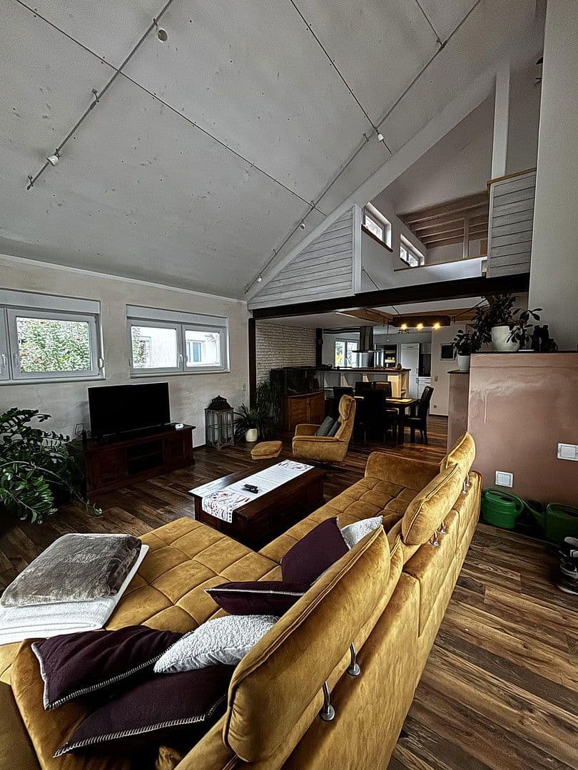 Predaj domu 273 m², pozemek 655 m², Einbeck, Dolné Sasko Predaj domu 273 m², pozemek 655 m², Einbeck, Dolné Sasko