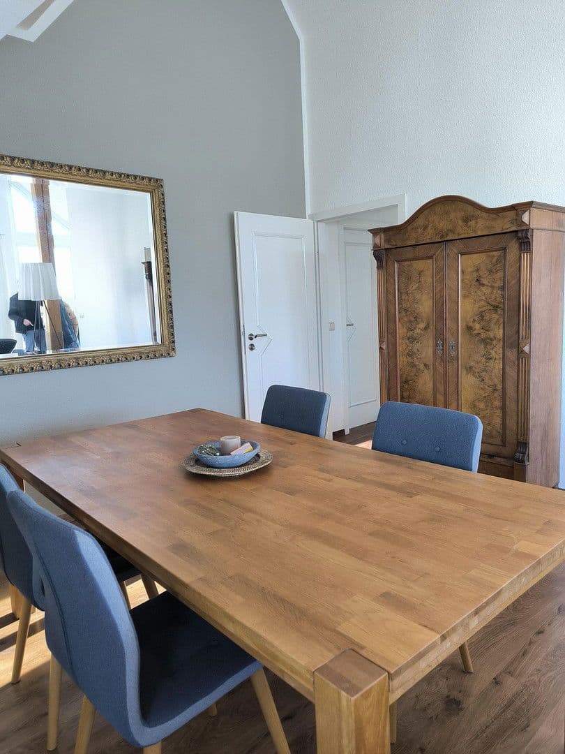 Prenájom bytu 2-izbový 65 m², Markkleeberg, Sasko Prenájom bytu 2-izbový 65 m², Markkleeberg, Sasko