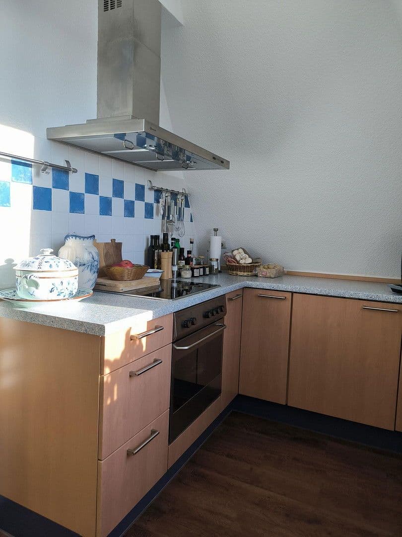 Prenájom bytu 2-izbový 65 m², Markkleeberg, Sasko Prenájom bytu 2-izbový 65 m², Markkleeberg, Sasko