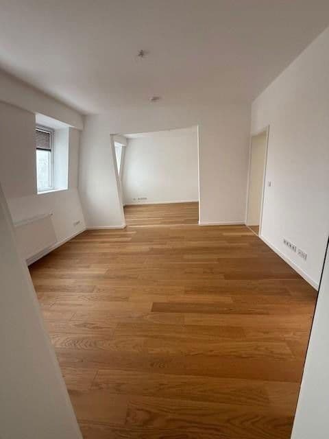 Prenájom bytu 3-izbový 91 m², Schumannstr. 15, Nienburg/Weser, Dolné Sasko Prenájom bytu 3-izbový 91 m², Schumannstr. 15, Nienburg/Weser, Dolné Sasko