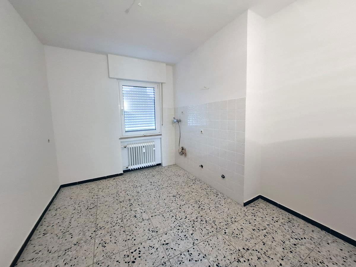 Prenájom bytu 3-izbový 83 m², Bornheim, Severné Porýnie - Westfálsko Prenájom bytu 3-izbový 83 m², Bornheim, Severné Porýnie - Westfálsko