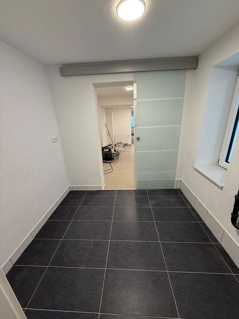 Prenájom bytu 3-izbový 74 m², Walldürn, Bádensko-Wurttembersko Prenájom bytu 3-izbový 74 m², Walldürn, Bádensko-Wurttembersko
