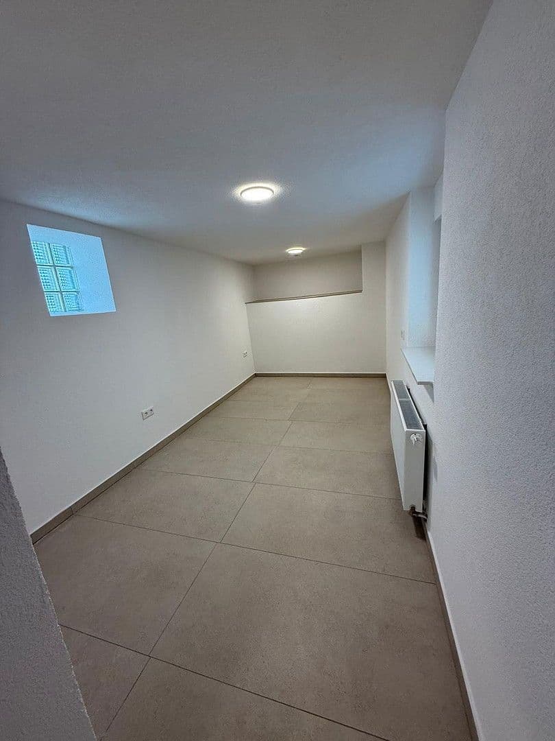Prenájom bytu 3-izbový 74 m², Walldürn, Bádensko-Wurttembersko Prenájom bytu 3-izbový 74 m², Walldürn, Bádensko-Wurttembersko