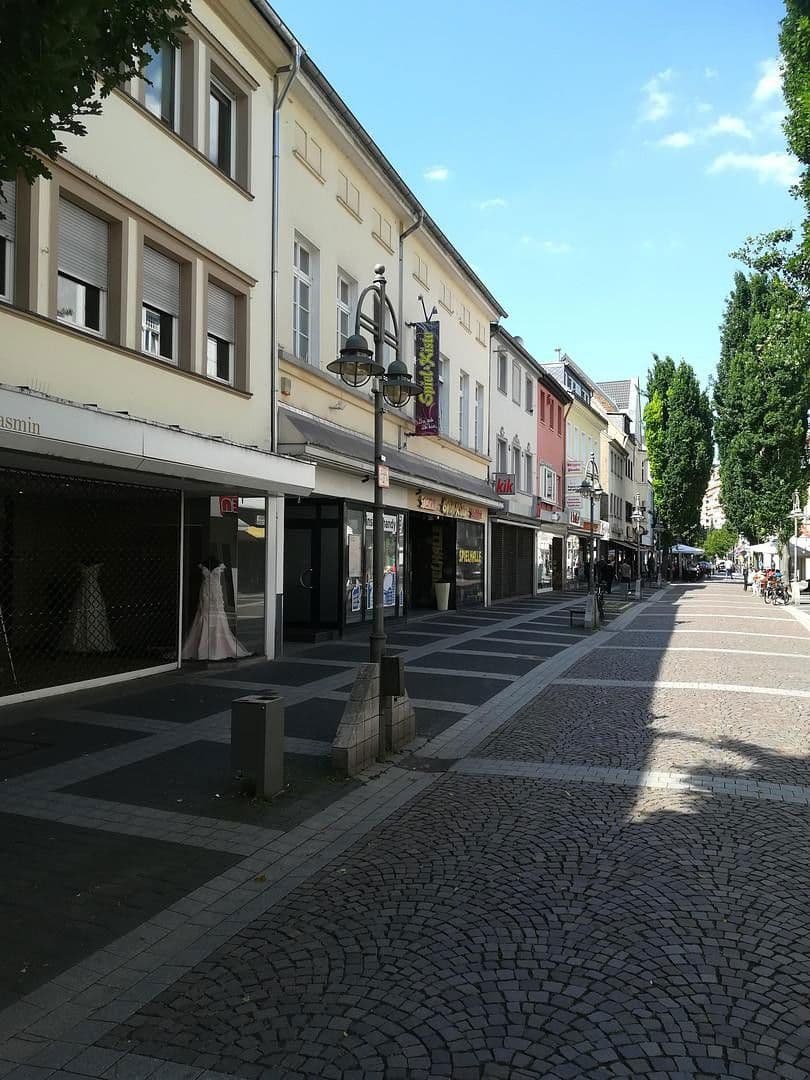 Prenájom bytu 3-izbový 62 m², Kölnstraße 5, Brühl, Severné Porýnie - Westfálsko Prenájom bytu 3-izbový 62 m², Kölnstraße 5, Brühl, Severné Porýnie - Westfálsko