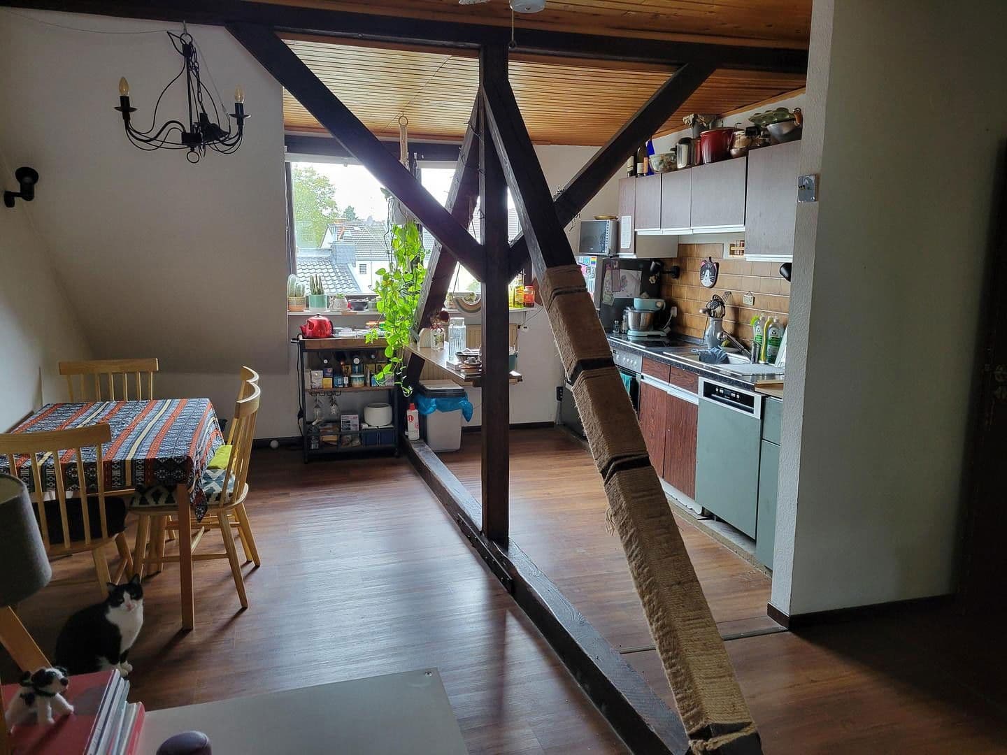 Prenájom bytu 3-izbový 62 m², Kölnstraße 5, Brühl, Severné Porýnie - Westfálsko Prenájom bytu 3-izbový 62 m², Kölnstraße 5, Brühl, Severné Porýnie - Westfálsko