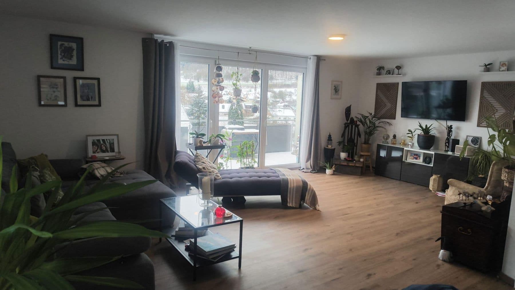 Prenájom bytu 4-izbový 132 m², Mühlhausen im Täle, Bádensko-Wurttembersko Prenájom bytu 4-izbový 132 m², Mühlhausen im Täle, Bádensko-Wurttembersko