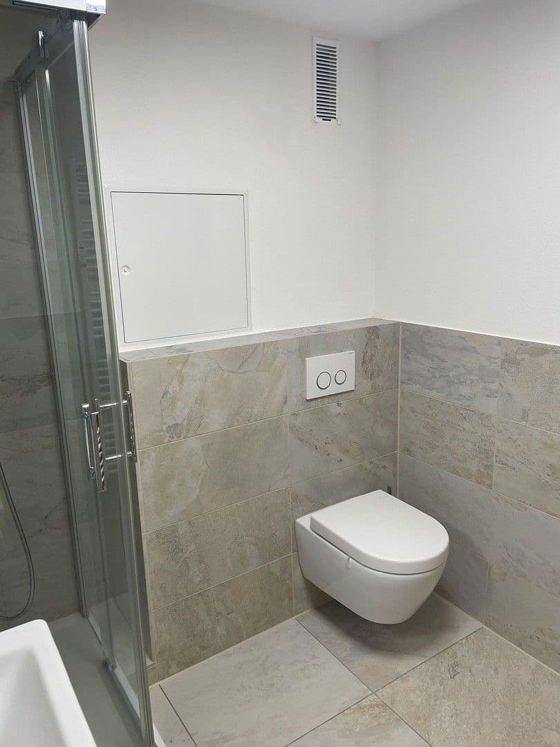 Prenájom bytu 2-izbový 57 m², Obrigheim, Bádensko-Wurttembersko Prenájom bytu 2-izbový 57 m², Obrigheim, Bádensko-Wurttembersko