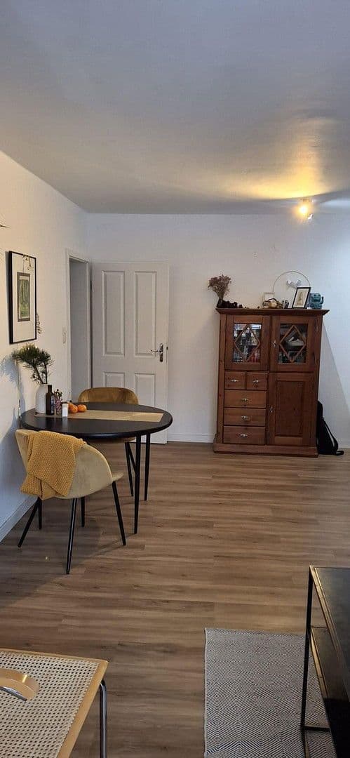 Prenájom bytu 2-izbový 57 m², Lübeck, Šlezvicko-Holštajnsko Prenájom bytu 2-izbový 57 m², Lübeck, Šlezvicko-Holštajnsko