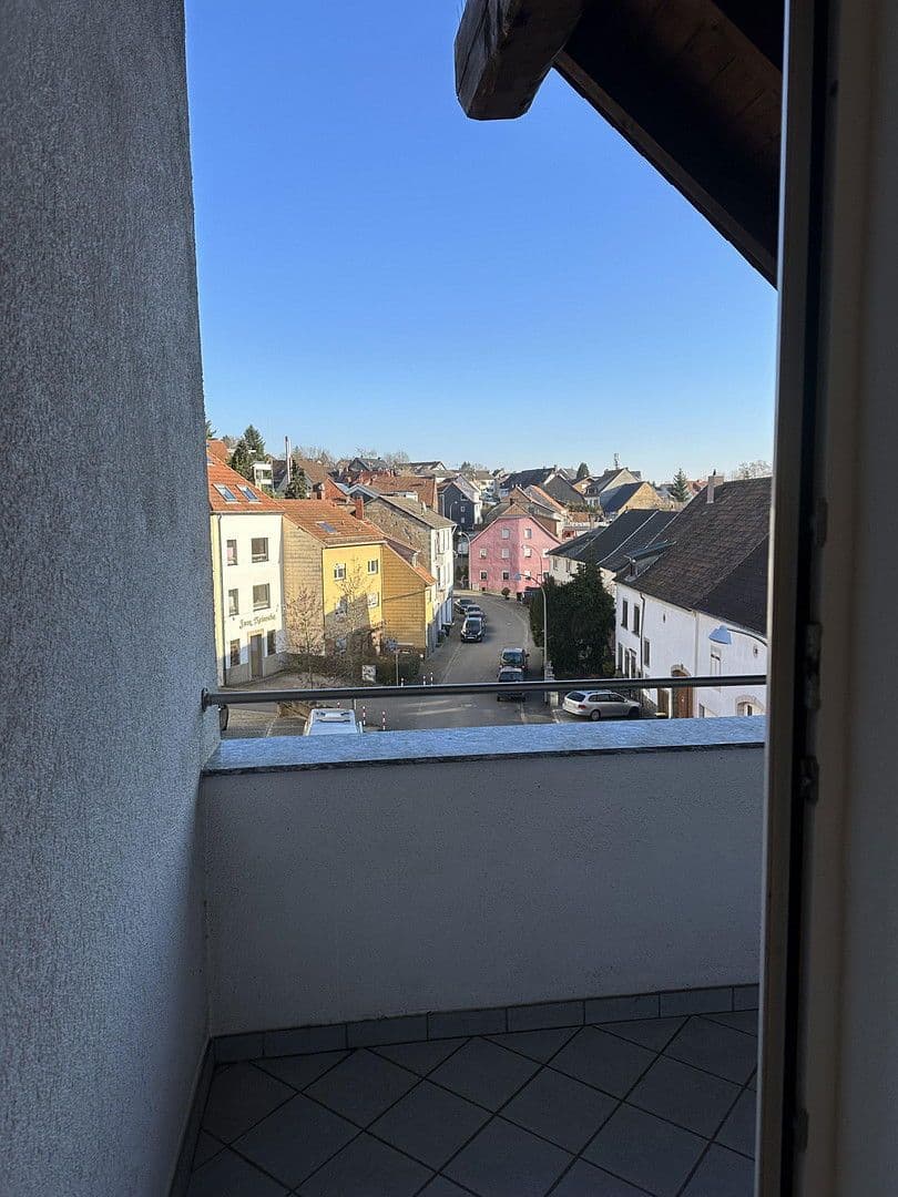 Prenájom bytu 2-izbový 105 m², Kirchstraße 2, Saarbrücken, Sársko Prenájom bytu 2-izbový 105 m², Kirchstraße 2, Saarbrücken, Sársko