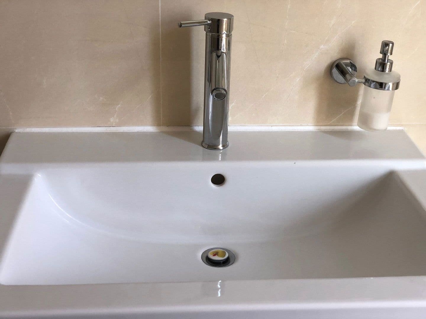 Prenájom bytu 2-izbový 68 m², Dom-Petro-Straße, München, Bavorsko Prenájom bytu 2-izbový 68 m², Dom-Petro-Straße, München, Bavorsko