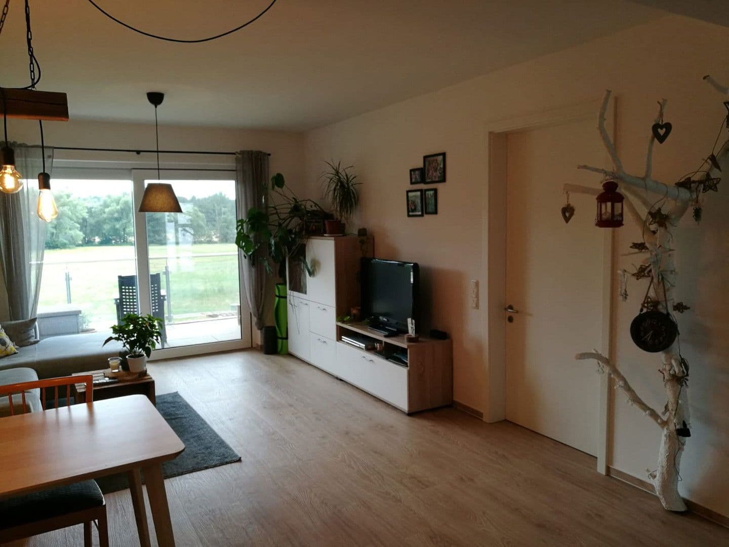 Prenájom bytu 2-izbový 65 m², Altmühlstr. 12, Dormitz, Bavorsko Prenájom bytu 2-izbový 65 m², Altmühlstr. 12, Dormitz, Bavorsko