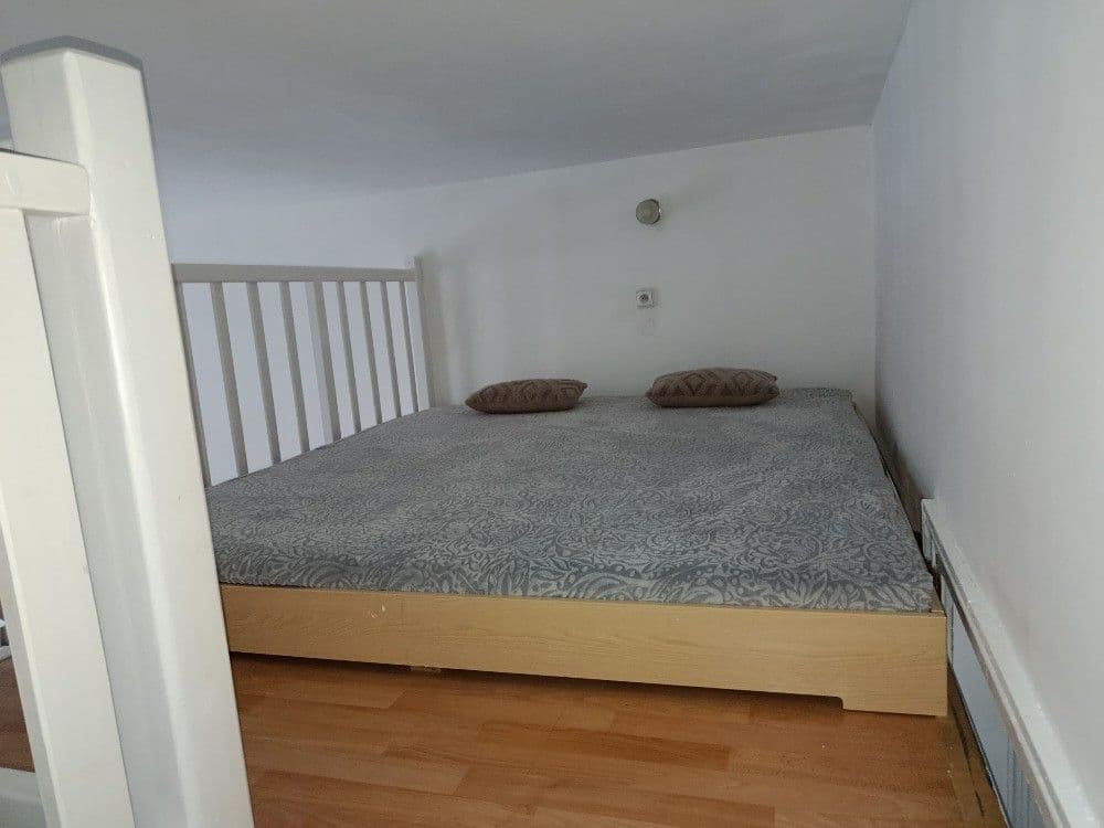 Prenájom bytu 1-izbový 40 m², Sokolovská, Karlovy Vary, Karlovarský kraj Prenájom bytu 1-izbový 40 m², Sokolovská, Karlovy Vary, Karlovarský kraj