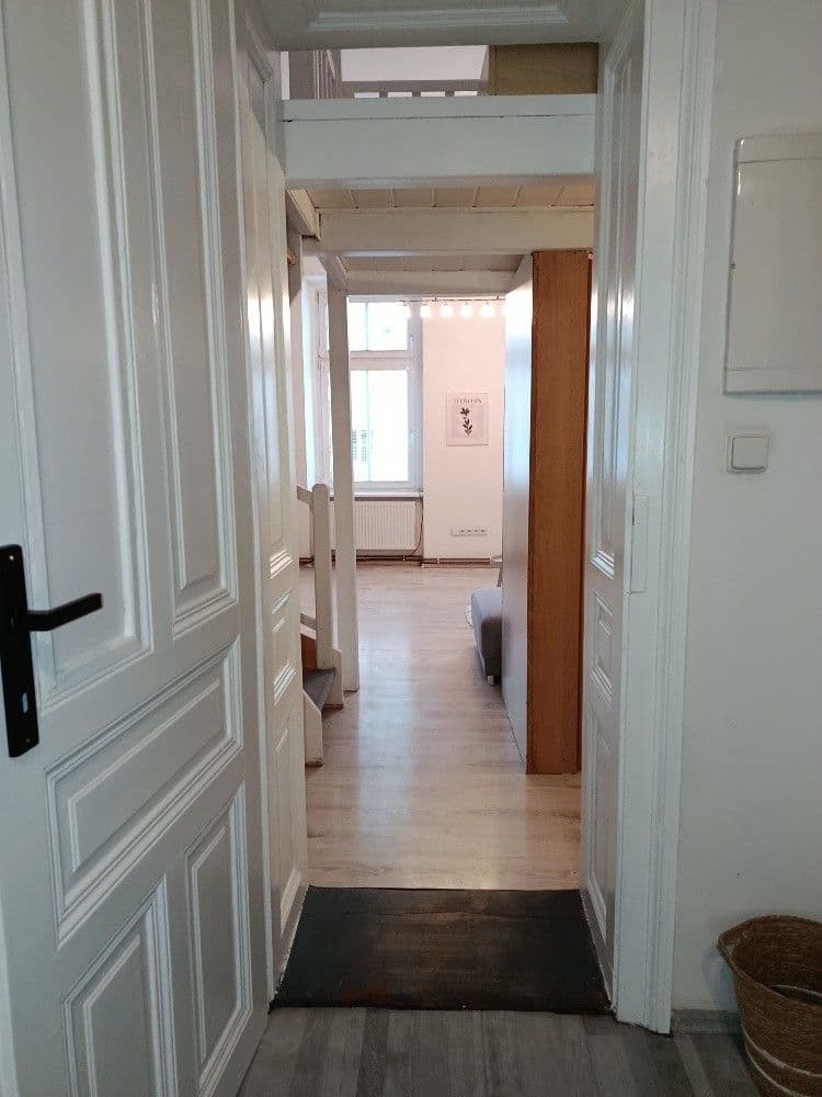 Prenájom bytu 1-izbový 40 m², Sokolovská, Karlovy Vary, Karlovarský kraj Prenájom bytu 1-izbový 40 m², Sokolovská, Karlovy Vary, Karlovarský kraj