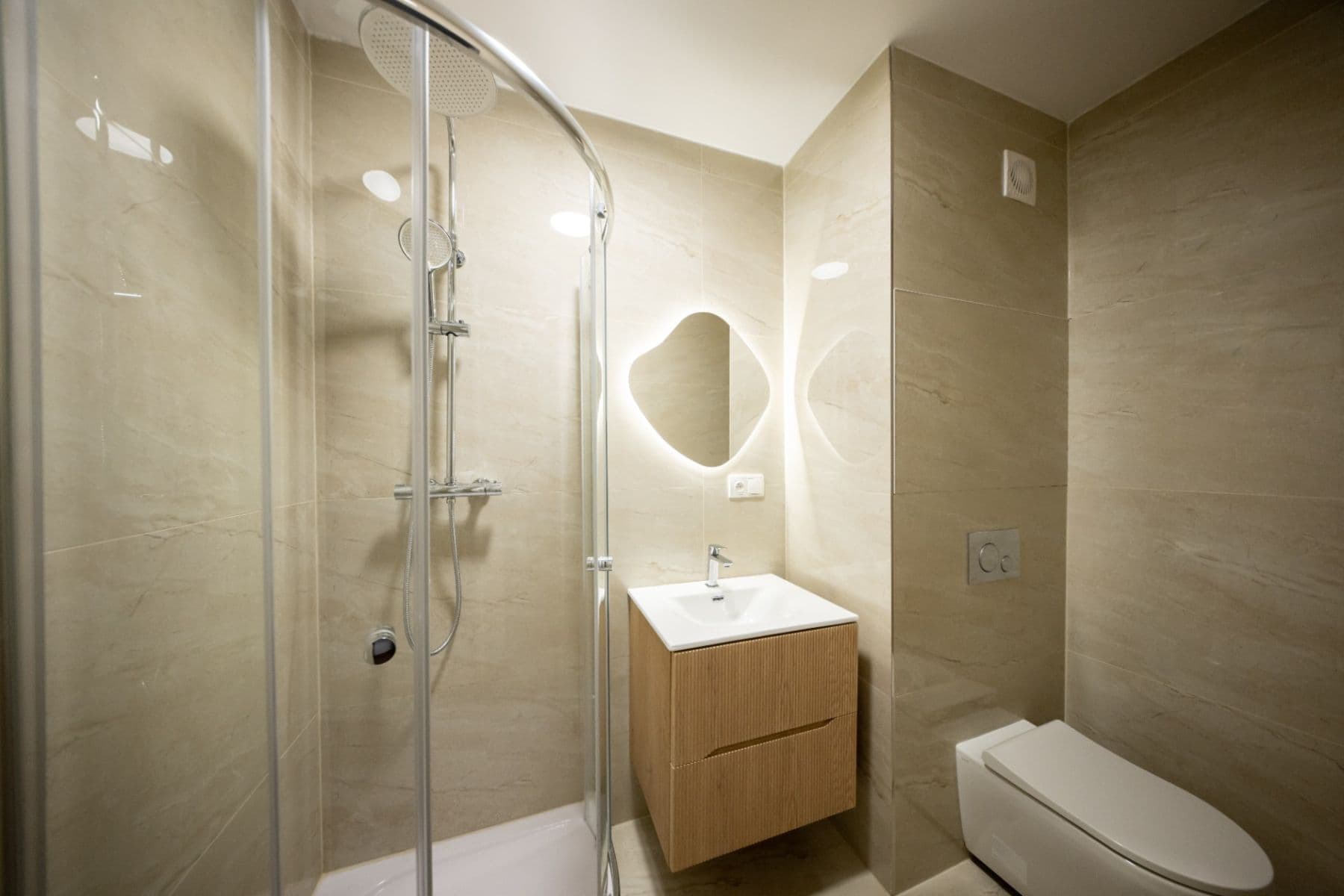 Prenájom bytu 2-izbový 52 m², Františka Hajdy, Ostrava, Moravskoslezský kraj Prenájom bytu 2-izbový 52 m², Františka Hajdy, Ostrava, Moravskoslezský kraj