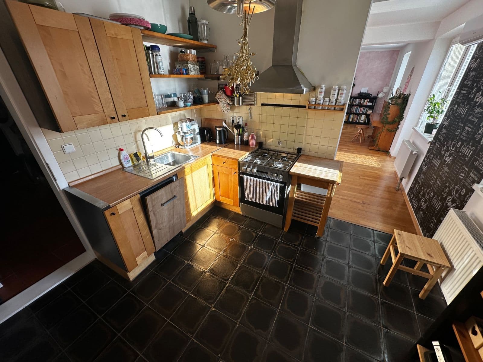 Predaj bytu 4-izbový 110 m², Volmanova, Čelákovice, Středočeský kraj Predaj bytu 4-izbový 110 m², Volmanova, Čelákovice, Středočeský kraj