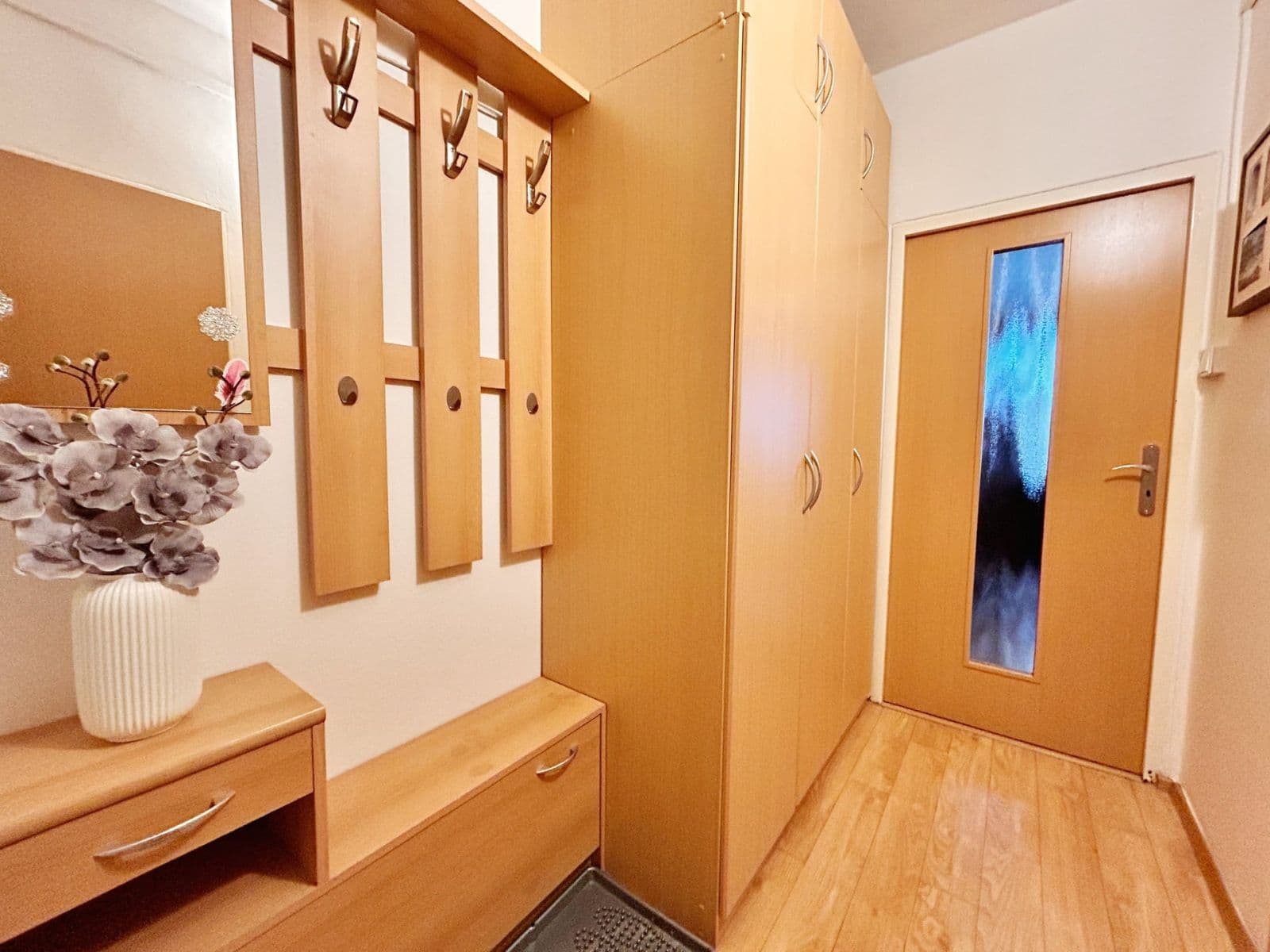 Prenájom bytu 1-izbový 24 m², Káranská, Praha, Praha Prenájom bytu 1-izbový 24 m², Káranská, Praha, Praha