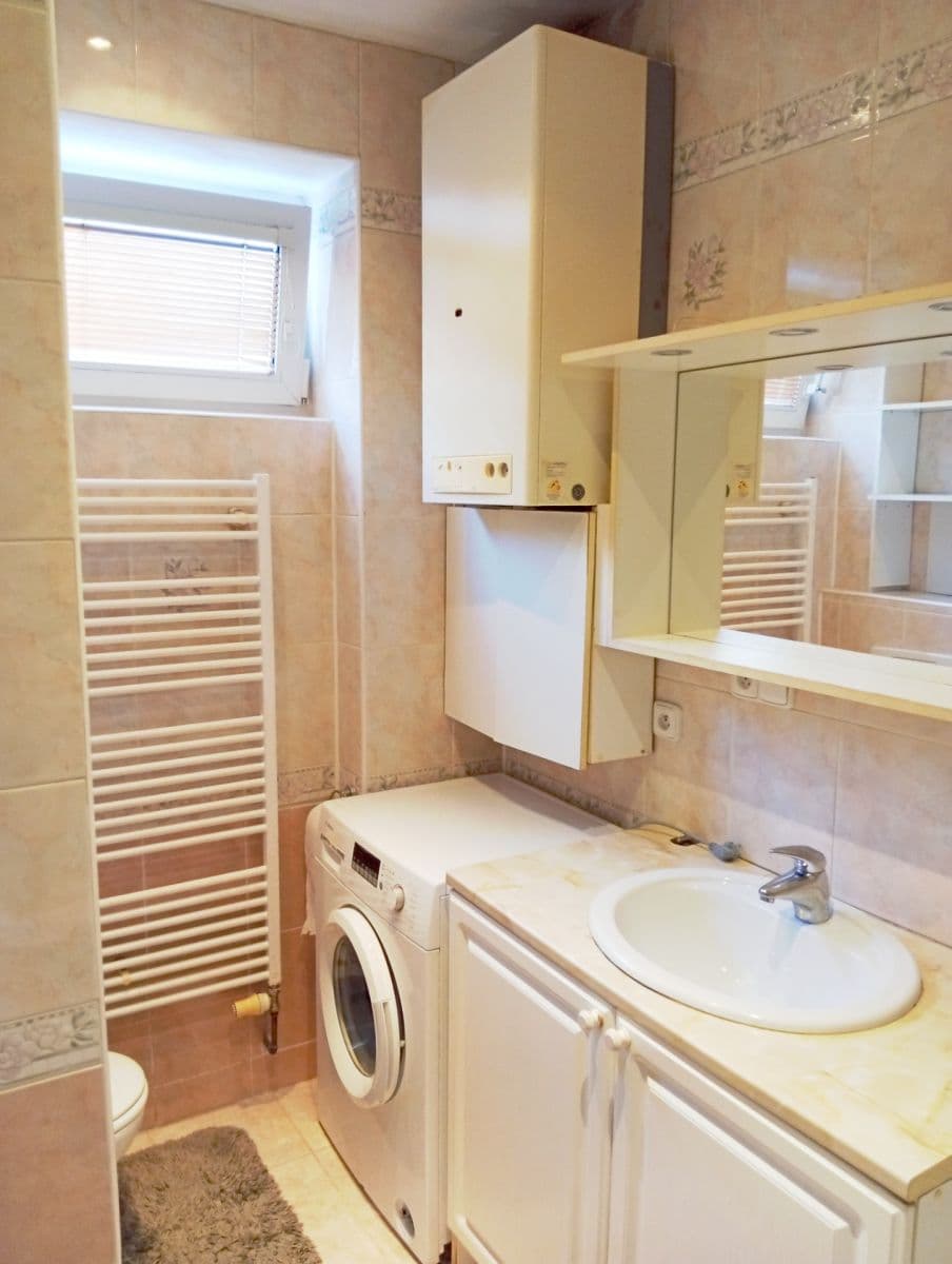 Prenájom bytu 2-izbový 50 m², Ve Struhách, Praha, Praha Prenájom bytu 2-izbový 50 m², Ve Struhách, Praha, Praha