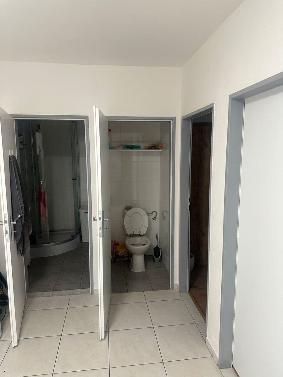 Prenájom bytu 3-izbový 68 m², Pujmanové, Praha, Praha Prenájom bytu 3-izbový 68 m², Pujmanové, Praha, Praha