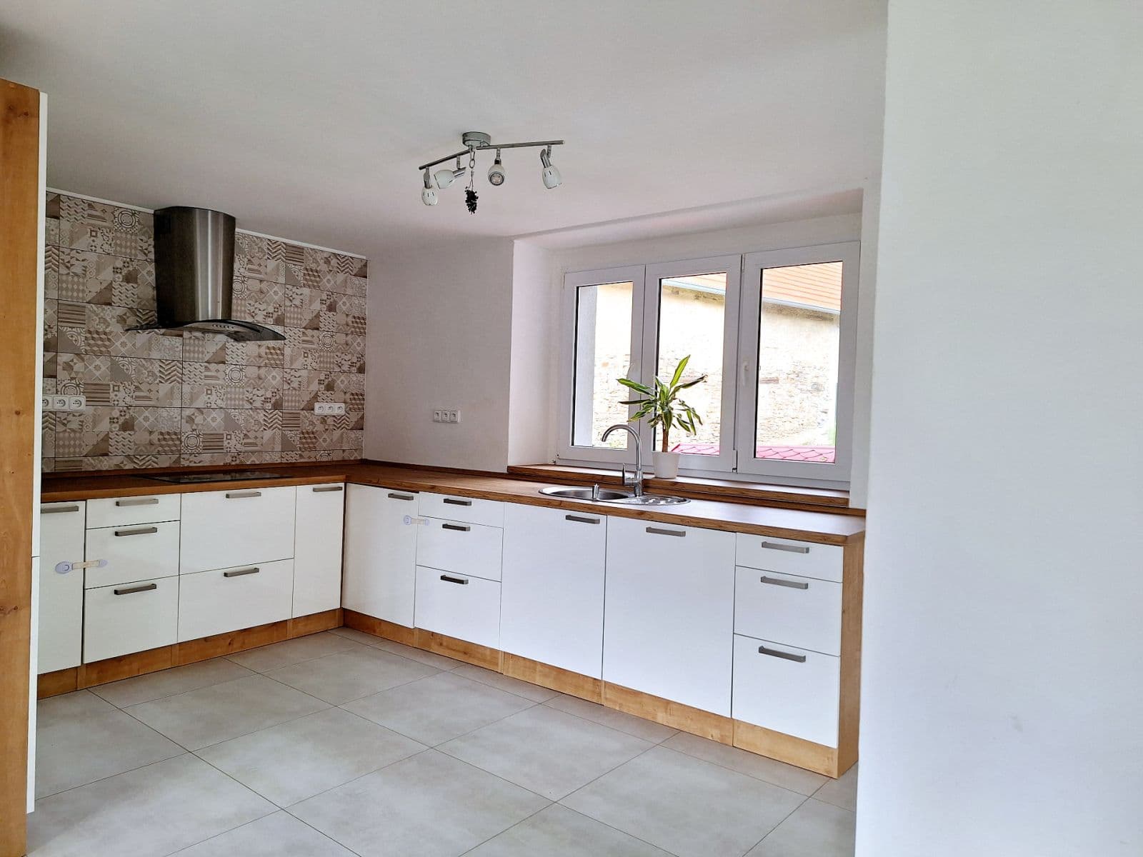 Predaj domu 162 m², pozemek 735 m², Horní Kruty, Středočeský kraj Predaj domu 162 m², pozemek 735 m², Horní Kruty, Středočeský kraj