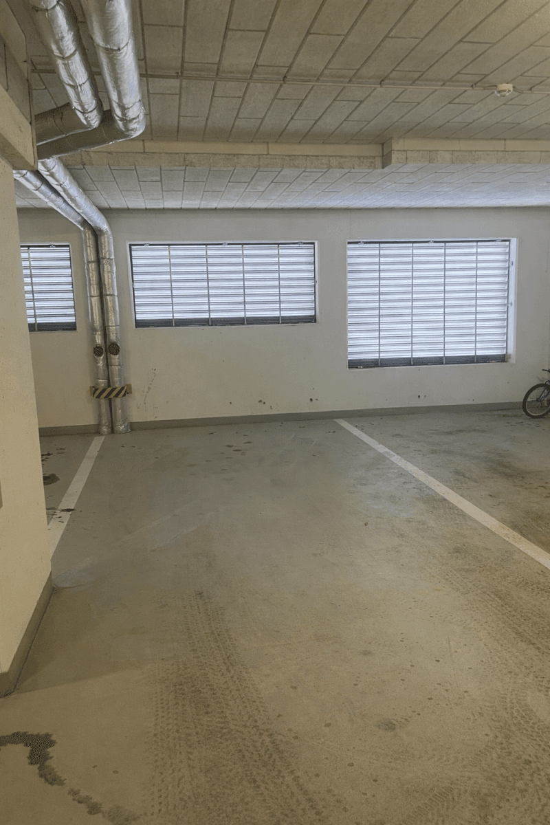 Prenájom garáže 15 m², Miloše Havla, Praha, Praha Prenájom garáže 15 m², Miloše Havla, Praha, Praha