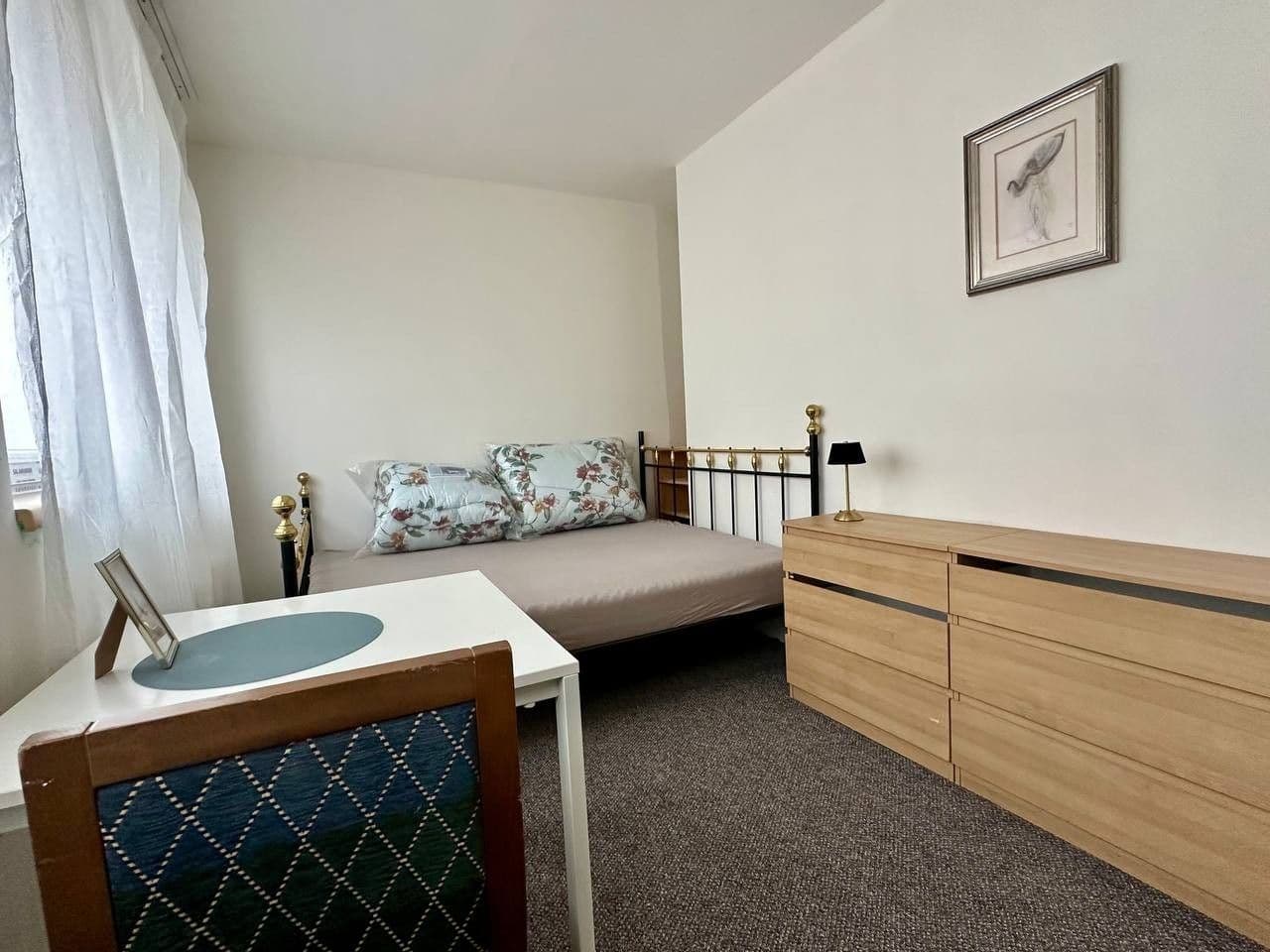 Prenájom bytu 3-izbový 85 m², Ivana Olbrachta, Kladno, Středočeský kraj Prenájom bytu 3-izbový 85 m², Ivana Olbrachta, Kladno, Středočeský kraj