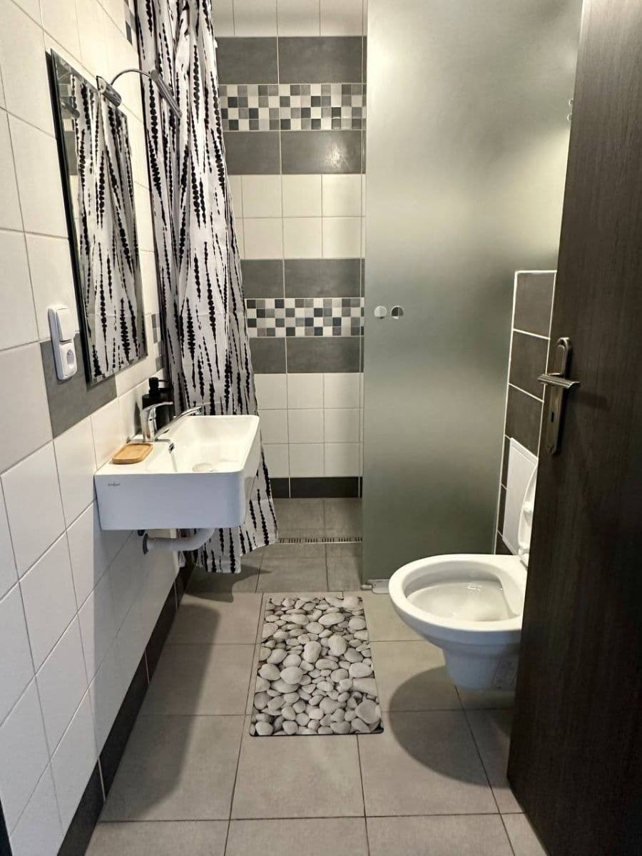 Prenájom bytu 3-izbový 85 m², Ivana Olbrachta, Kladno, Středočeský kraj Prenájom bytu 3-izbový 85 m², Ivana Olbrachta, Kladno, Středočeský kraj