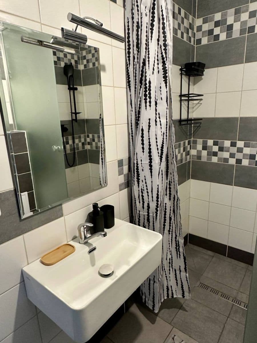 Prenájom bytu 3-izbový 85 m², Ivana Olbrachta, Kladno, Středočeský kraj Prenájom bytu 3-izbový 85 m², Ivana Olbrachta, Kladno, Středočeský kraj