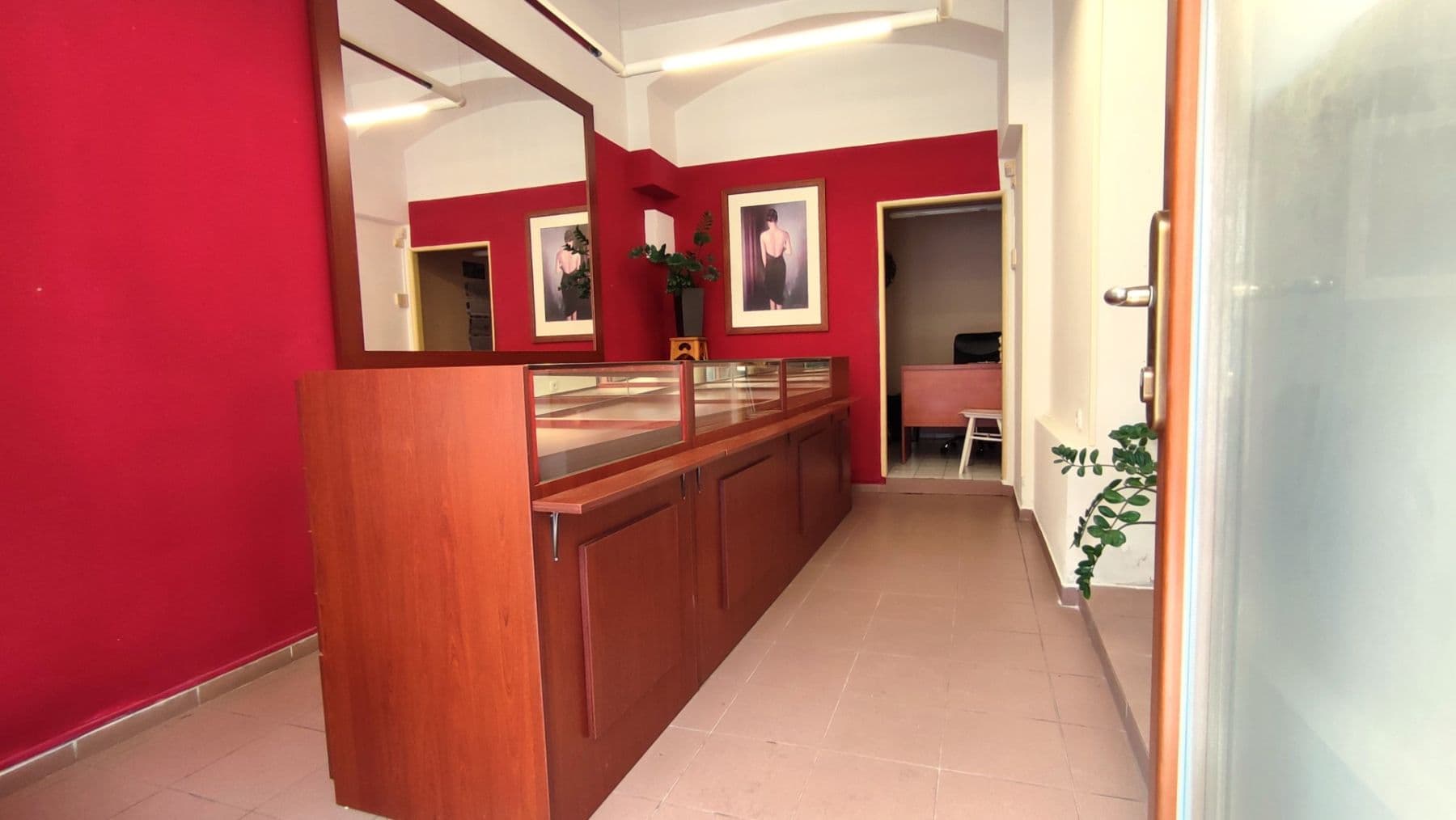 Prenájom nebytového priestoru 20 m², Smilova, Pardubice, Pardubický kraj Prenájom nebytového priestoru 20 m², Smilova, Pardubice, Pardubický kraj