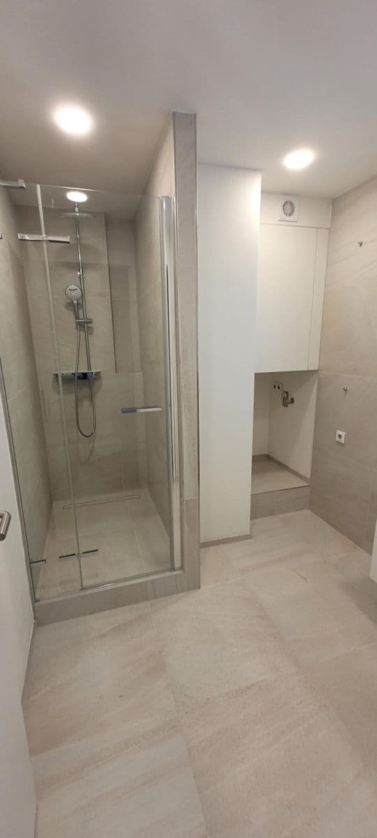 Prenájom bytu 3-izbový 67 m², Na Strži, Praha, Praha Prenájom bytu 3-izbový 67 m², Na Strži, Praha, Praha