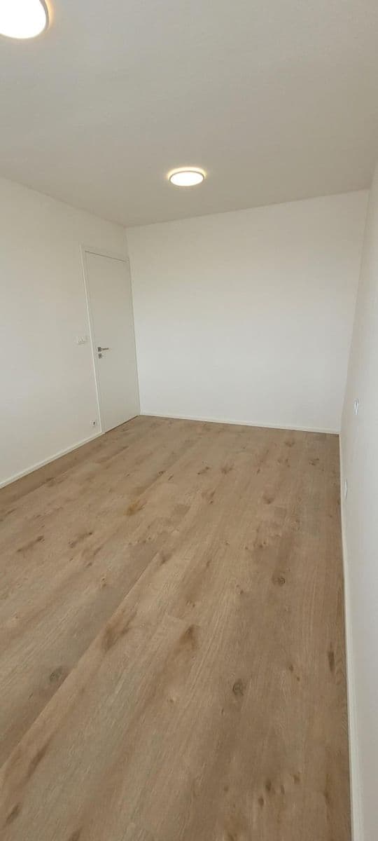 Prenájom bytu 3-izbový 67 m², Na Strži, Praha, Praha Prenájom bytu 3-izbový 67 m², Na Strži, Praha, Praha