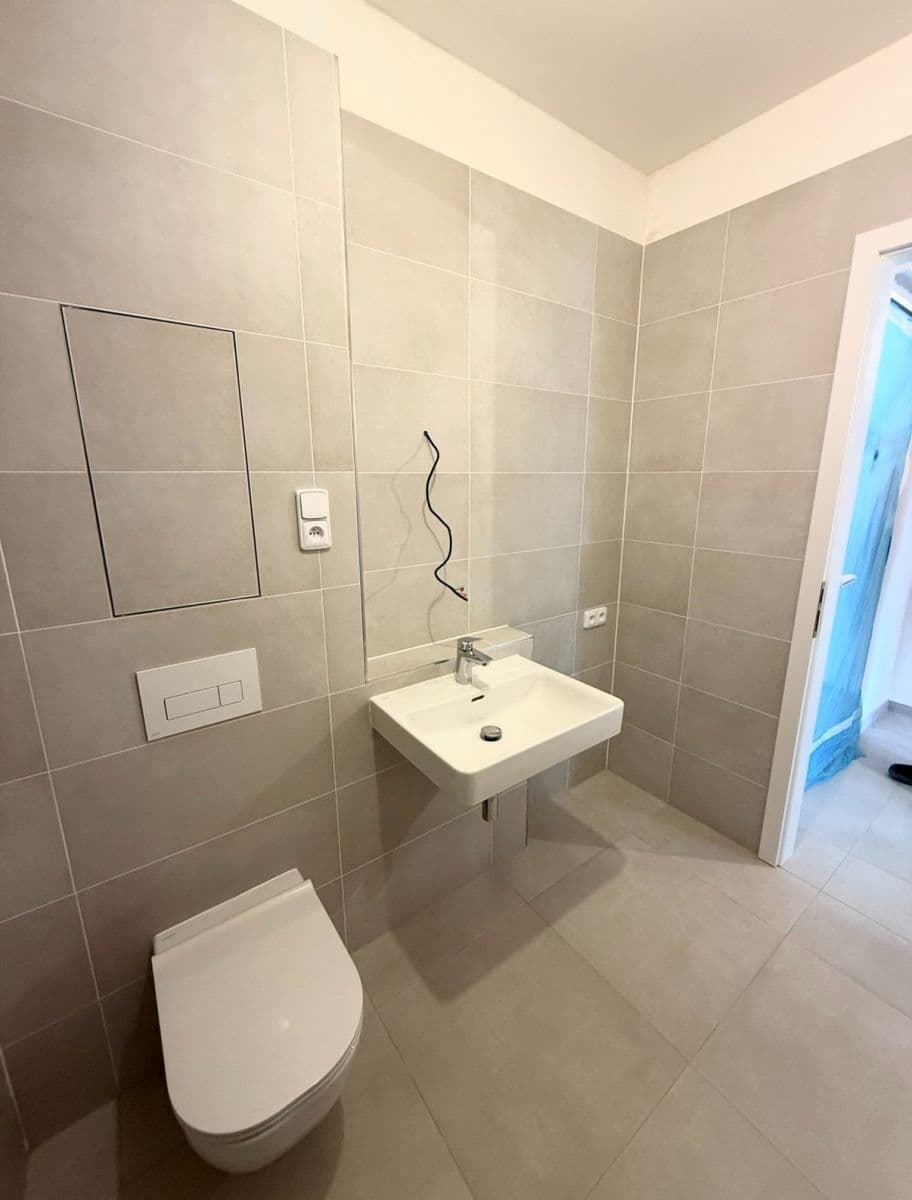 Prenájom bytu 2-izbový 37 m², Nádražní, Kralupy nad Vltavou, Středočeský kraj Prenájom bytu 2-izbový 37 m², Nádražní, Kralupy nad Vltavou, Středočeský kraj