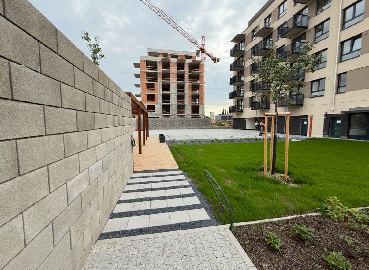 Prenájom bytu 2-izbový 37 m², Nádražní, Kralupy nad Vltavou, Středočeský kraj Prenájom bytu 2-izbový 37 m², Nádražní, Kralupy nad Vltavou, Středočeský kraj