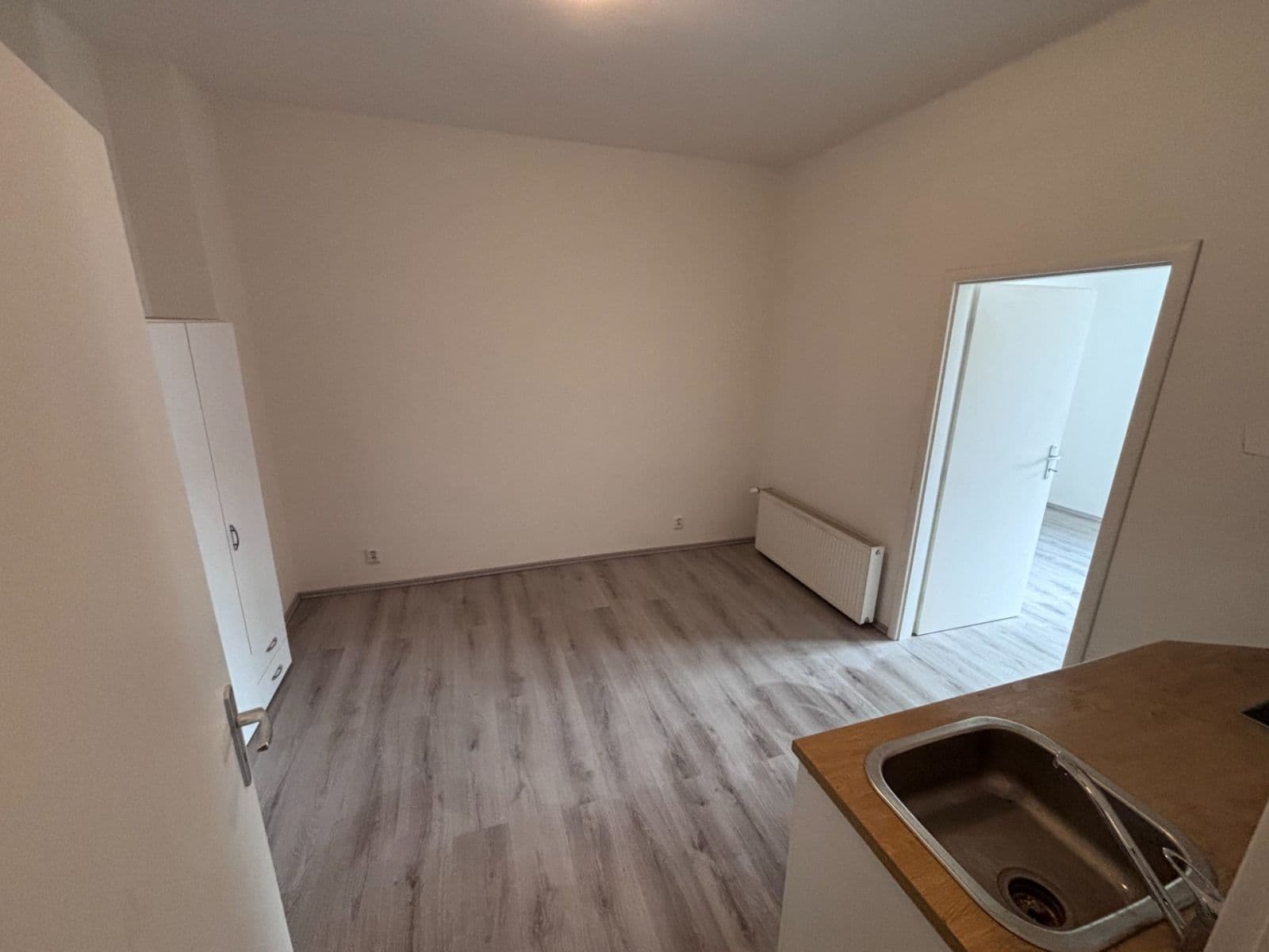 Prenájom bytu 2-izbový 35 m², Kladenská, Praha, Praha Prenájom bytu 2-izbový 35 m², Kladenská, Praha, Praha