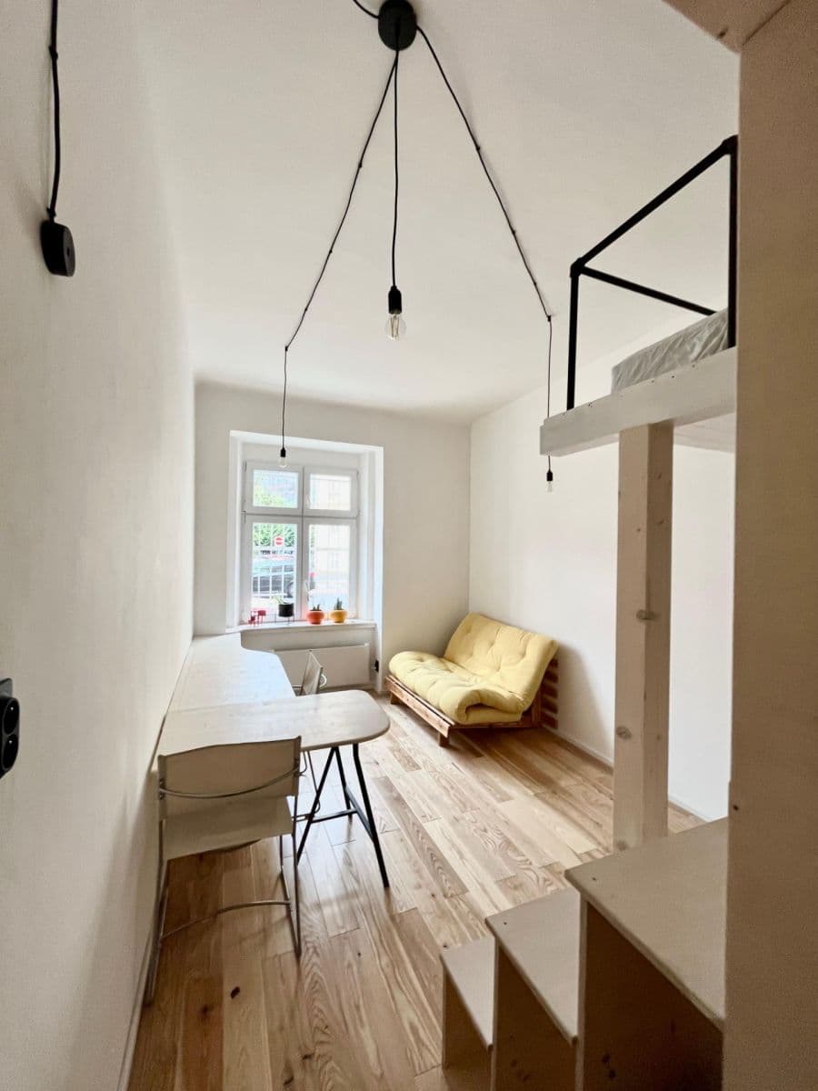 Prenájom bytu 1-izbový 20 m², U Uranie, Praha, Praha Prenájom bytu 1-izbový 20 m², U Uranie, Praha, Praha