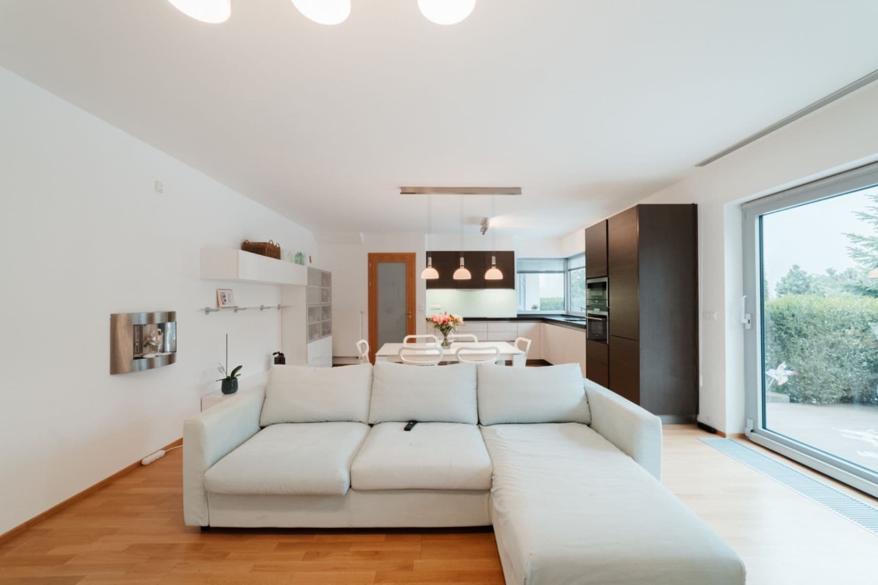 Predaj domu 139 m², pozemek 337 m², Terasy IV, Unhošť, Středočeský kraj Predaj domu 139 m², pozemek 337 m², Terasy IV, Unhošť, Středočeský kraj