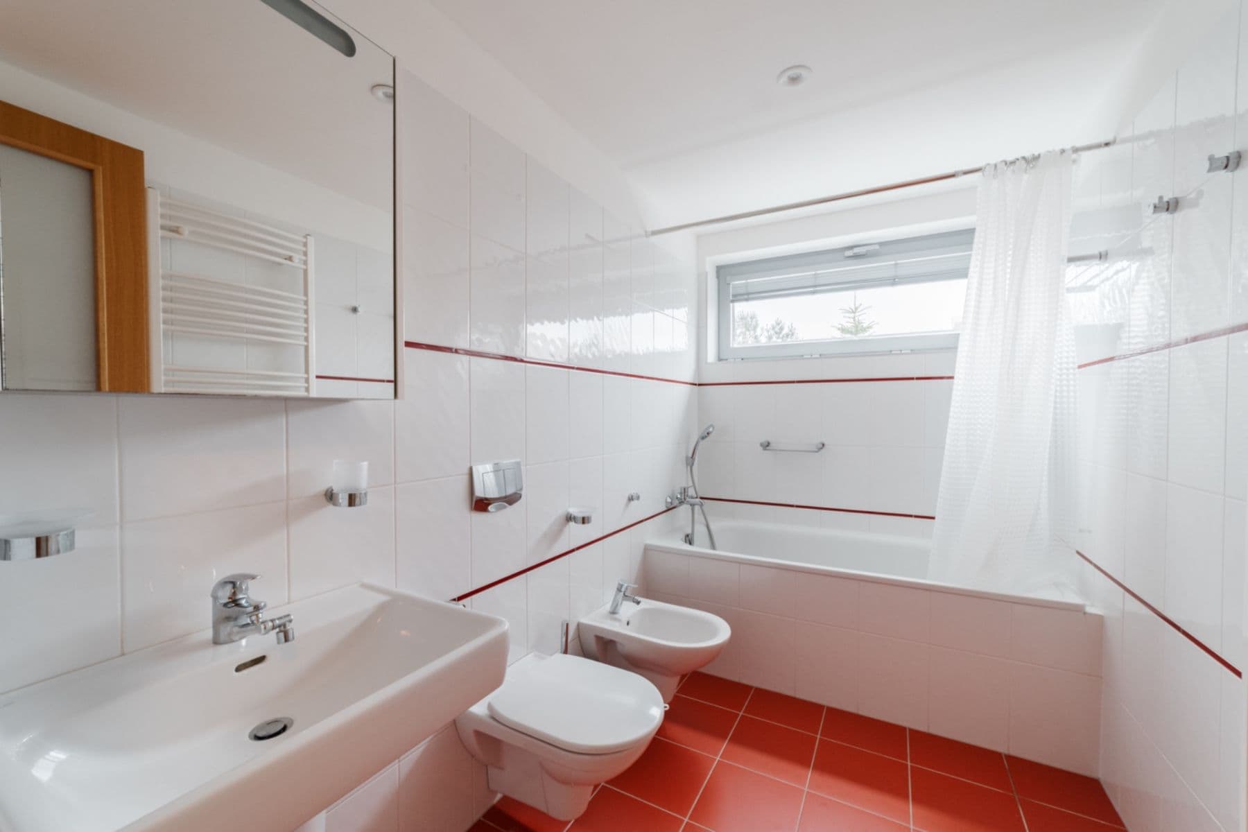 Predaj domu 139 m², pozemek 337 m², Terasy IV, Unhošť, Středočeský kraj Predaj domu 139 m², pozemek 337 m², Terasy IV, Unhošť, Středočeský kraj