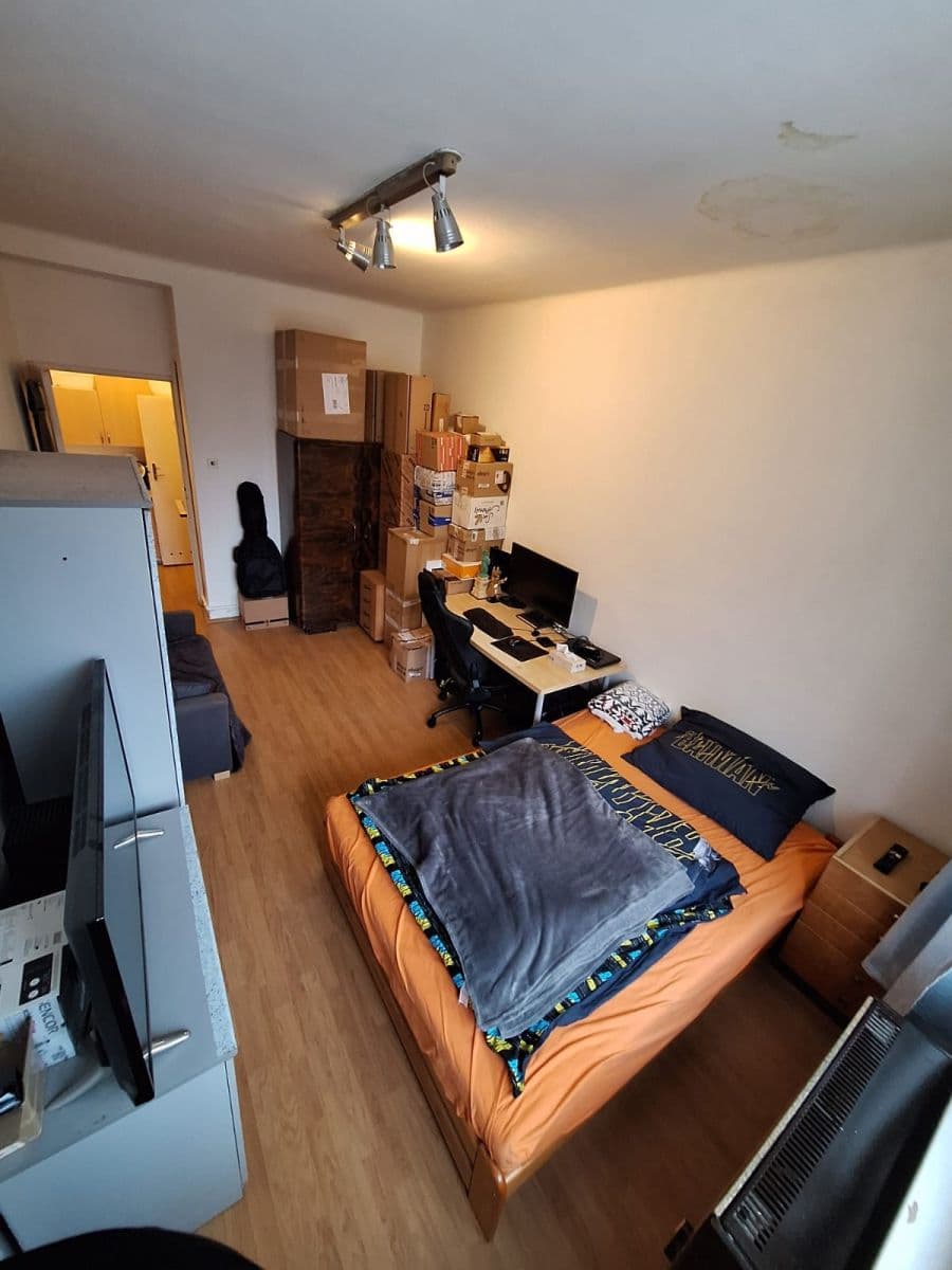 Prenájom bytu 1-izbový 27 m², Sámova, Praha, Praha Prenájom bytu 1-izbový 27 m², Sámova, Praha, Praha