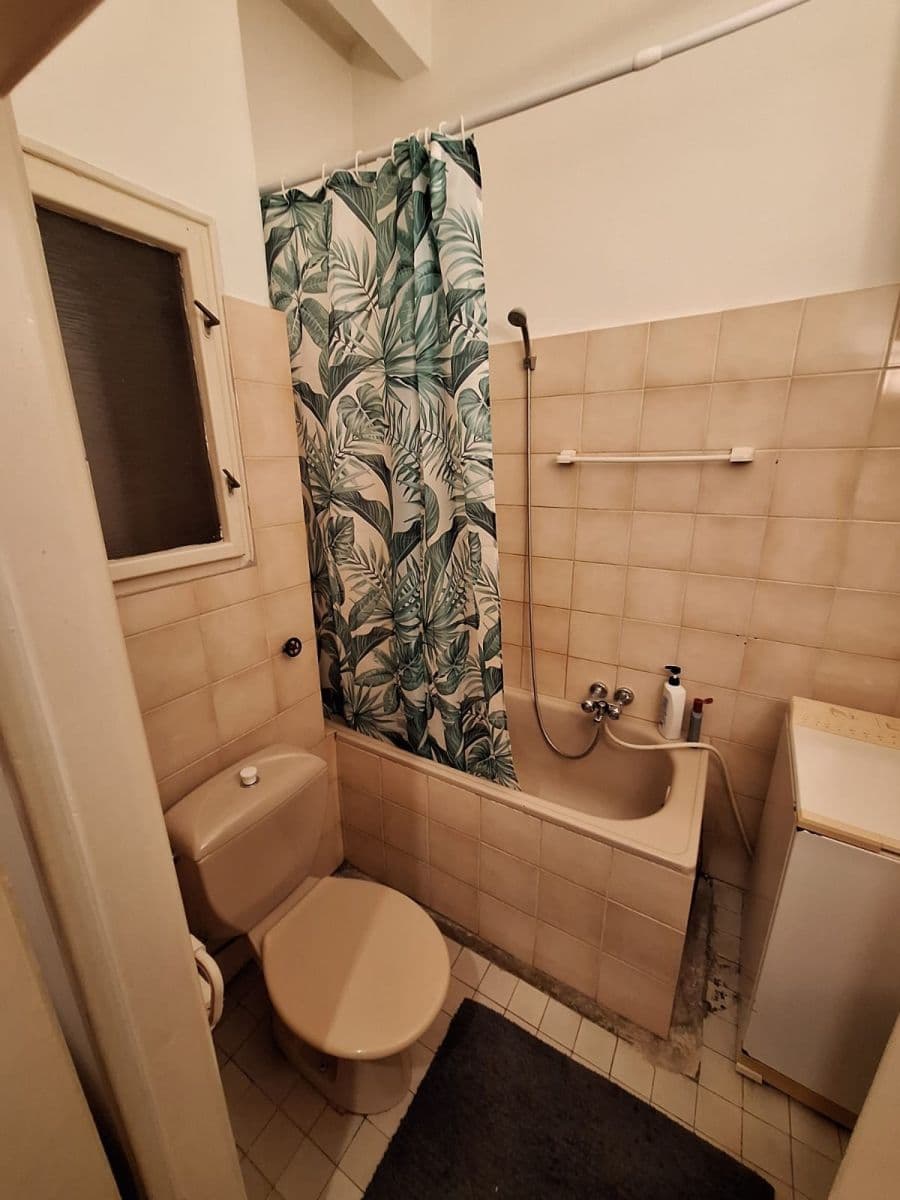 Prenájom bytu 1-izbový 27 m², Sámova, Praha, Praha Prenájom bytu 1-izbový 27 m², Sámova, Praha, Praha